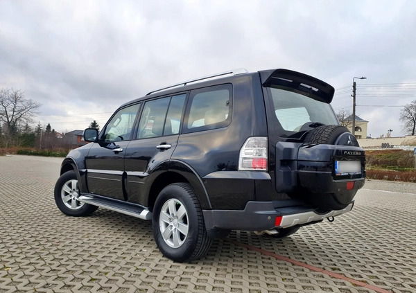 Mitsubishi Pajero cena 55900 przebieg: 189000, rok produkcji 2008 z Daleszyce małe 106